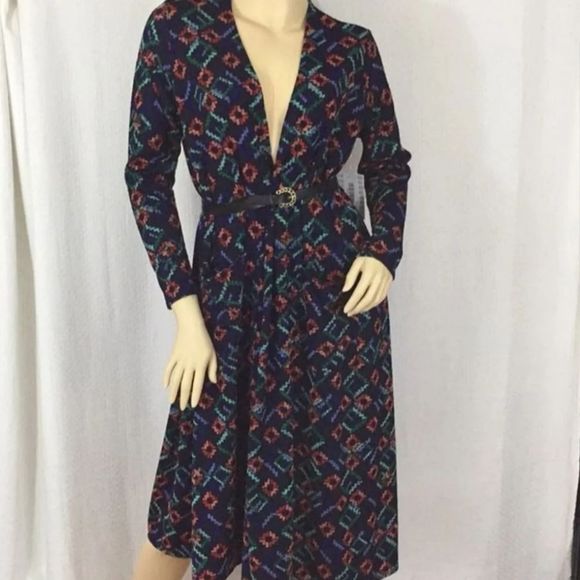 NWT Lularoe S Sarah! Beautiful Print *Read all - Picture 1 of 6